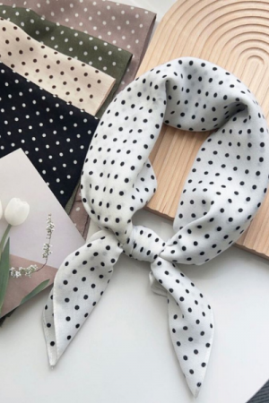 Elegante Viskose Tørklæder med Dot Prikker – Klassisk Stil til Enhver Anledning