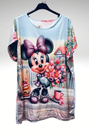 Minnie Magi – Farverigt Shortsæt til Glade Dage