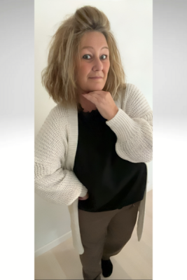 Halv lang strik cardigan