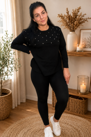 Blød Strik med Perledetaljer – Onesize (Beige eller Sort)