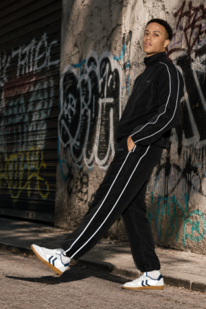 Hummel - Loose Track Suit Topscorer - Black - Str. L